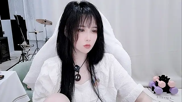 Snapshot of Vaness-a chatting on August 2026 02:13:02 AM Vaness-a online show from August 2026 02:13:02 AM