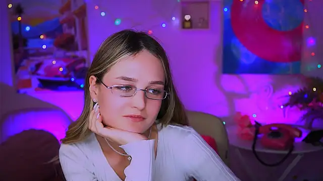 DeboraLarson online show from December 2024 10:17:02 AM