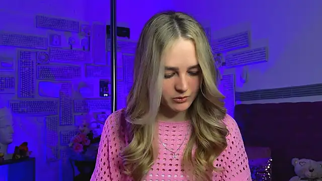 DeboraLarson online show from March 2025 04:12:01 PM