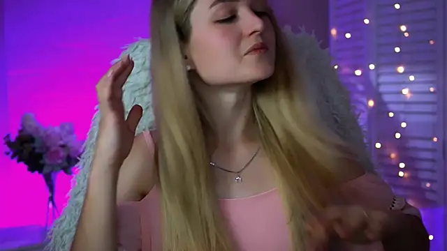 DeboraLarson online show from September 2025 07:54:01 AM