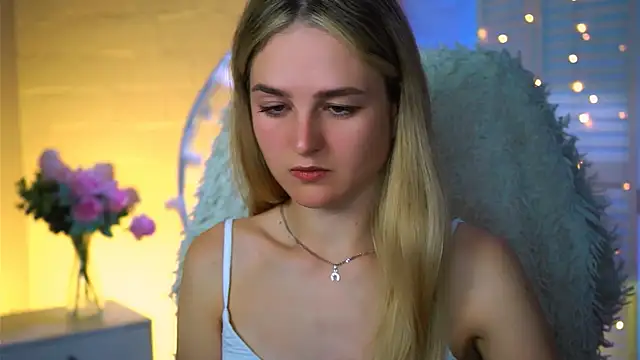 DeboraLarson online show from September 2025 03:52:01 AM