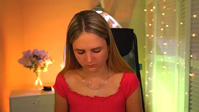 DeboraLarson online show from March 2026 03:06:02 AM