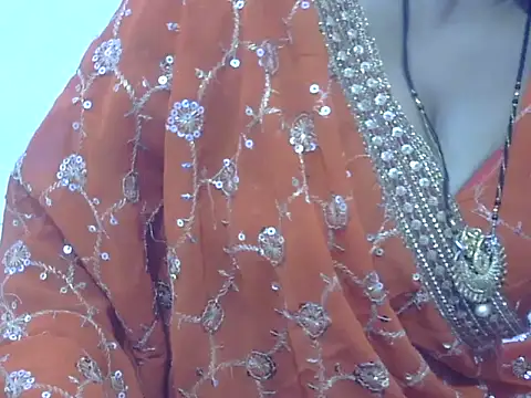 Snapshot of HOT-SEEMAA chatting on April 2026 06:25:01 PM HOT-SEEMAA online show from April 2026 06:25:01 PM