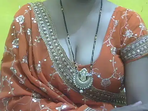 Snapshot of HOT-SEEMAA chatting on May 2026 06:37:02 PM HOT-SEEMAA online show from May 2026 06:37:02 PM