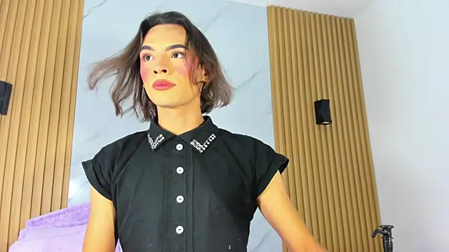 miss Ari online show from December 2024 07:16:01 PM