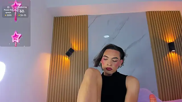 miss Ari online show from December 2024 07:03:02 PM