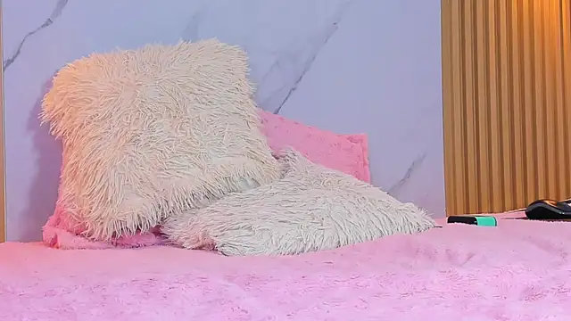 miss Ari online show from December 2024 01:16:02 AM