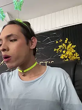 miss Ari online show from March 2025 05:28:02 PM