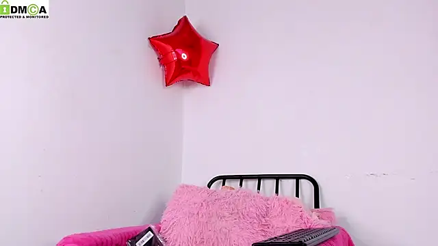 Snapshot of baby_alee chatting on December 2024 11:01:01 AM baby alee online show from December 2024 11:01:01 AM