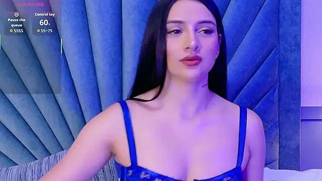 Harper-Avary online show from November 2025 01:12:02 PM