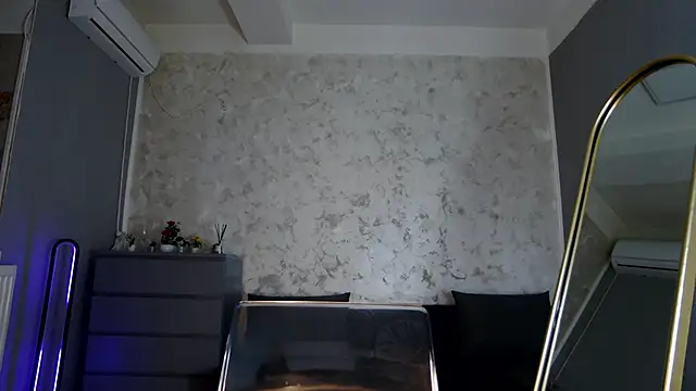 Ivy belle online show from January 2025 09:02:01 AM