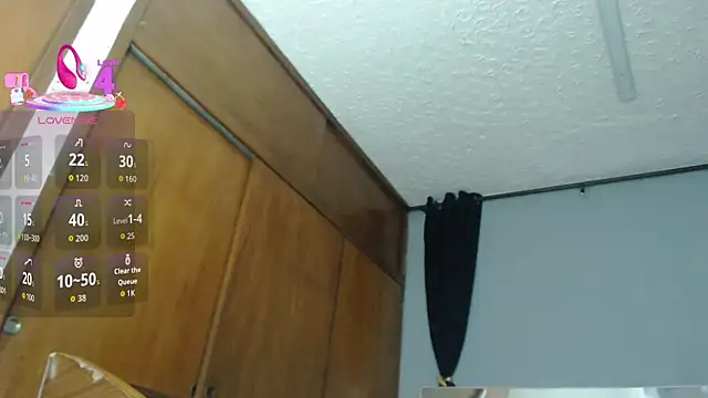 candiapole online show from October 2025 12:47:01 PM