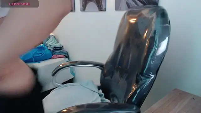 candiapole online show from December 2025 09:37:02 AM