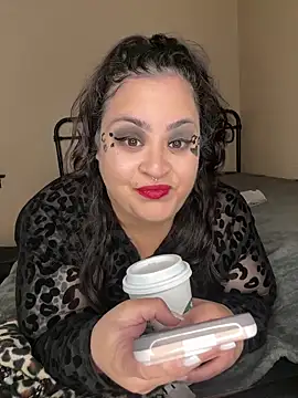 tillymarie34 online show from November 2025 05:58:02 PM