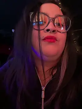 tillymarie34 online show from February 2026 01:48:01 AM