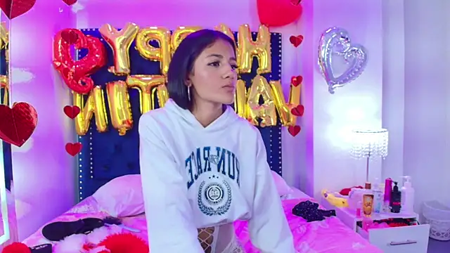 Snapshot of Tifanny_noa chatting on February 2025 03:21:01 PM Tifanny noa online show from February 2025 03:21:01 PM