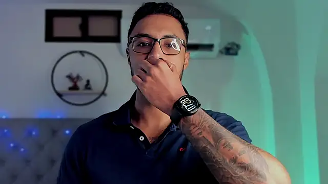 LiamGarcia1 online show from January 2025 12:30:01 PM