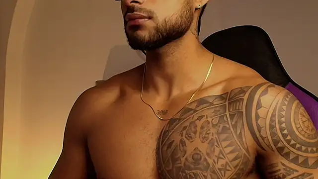 LiamGarcia1 online show from January 2025 06:44:01 PM