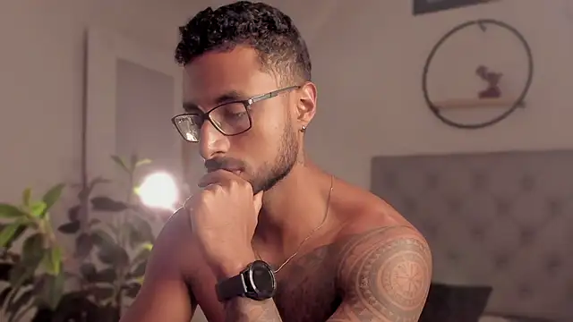 LiamGarcia1 online show from January 2025 04:02:02 PM