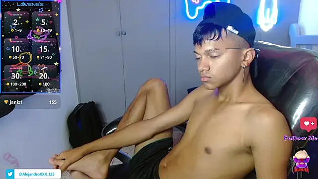 loistwink  online show from February 2025 09:00:02 AM