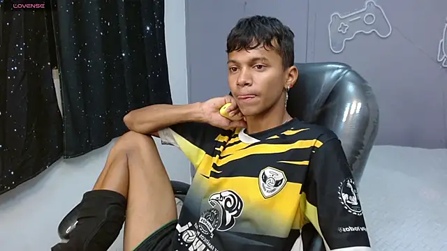 loistwink  online show from March 2025 08:22:01 PM