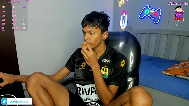 loistwink  online show from November 2025 03:50:01 AM