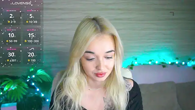 Ashley S online show from October 2025 10:10:01 PM