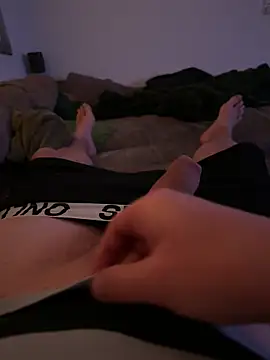 Heinchen1 online show from February 2026 12:25:02 AM