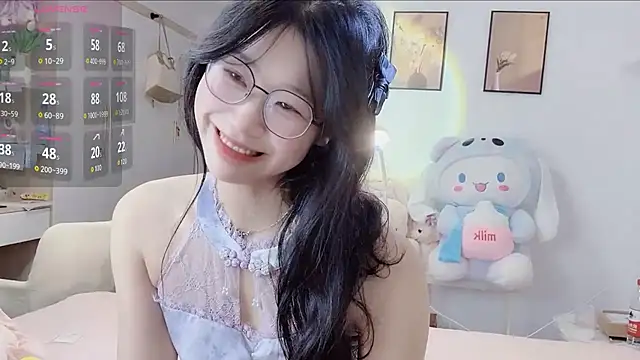 Luminous163 online show from September 2025 12:17:02 PM