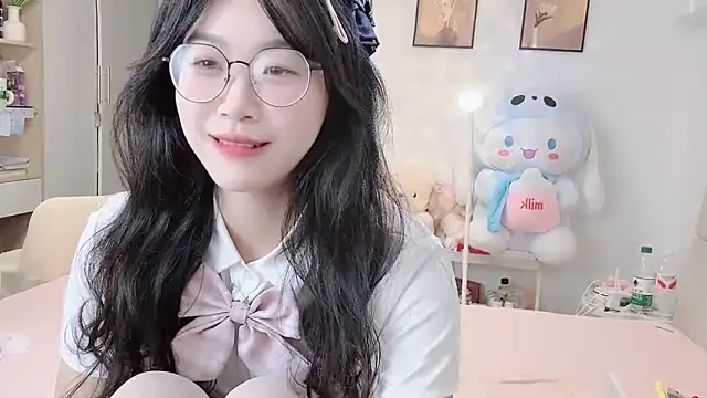 Luminous163 online show from November 2025 01:09:02 PM