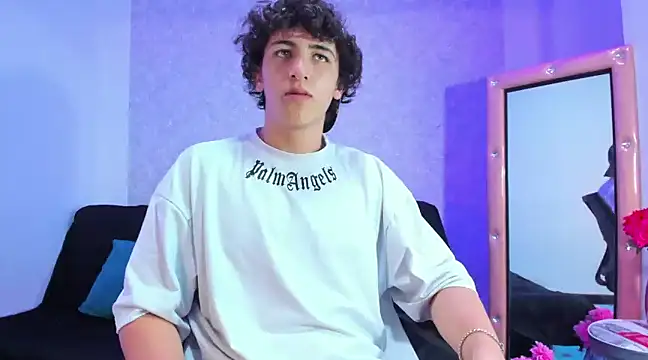 Kerverr  online show from December 2024 01:47:01 AM