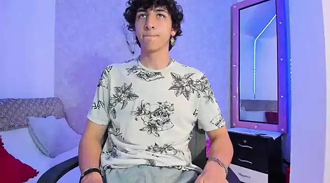 Kerverr  online show from January 2025 10:26:01 PM