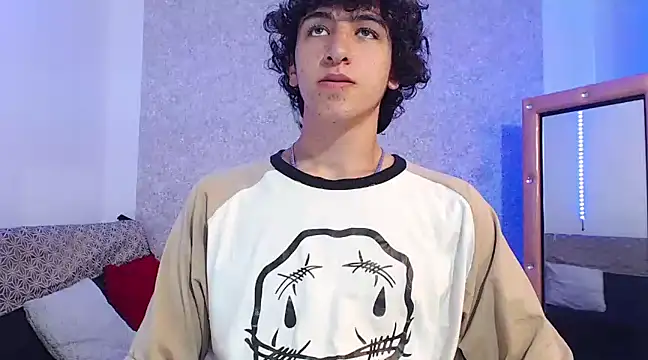 Kerverr  online show from February 2025 09:03:02 PM