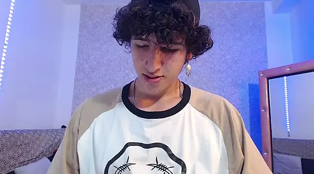 Kerverr  online show from February 2025 04:55:01 PM