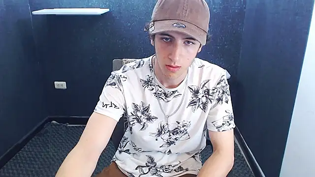 Kerverr  online show from November 2025 04:51:01 PM