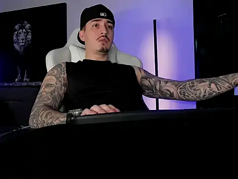 uptomatty online show from November 2025 09:32:01 AM