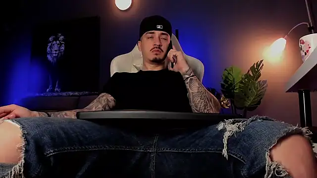 uptomatty online show from June 2026 08:27:02 AM