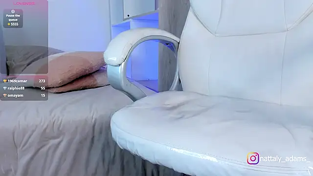 nattaly adams online show from December 2024 02:09:01 AM