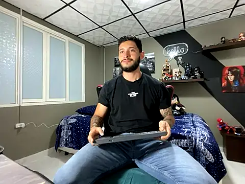 marcel crawford96 online show from November 2025 01:17:02 PM