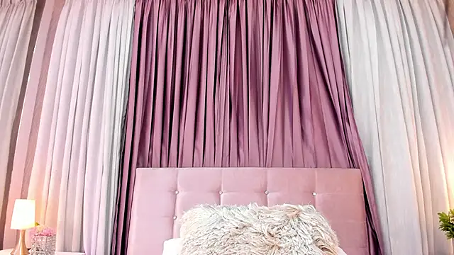 Allison-Bell1 online show from December 2024 10:52:02 PM