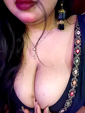 Suhanakhan00 online show from March 2025 06:06:02 AM