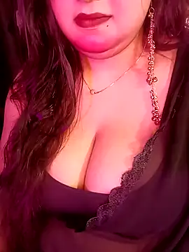 Suhanakhan00 online show from April 2026 10:09:02 AM