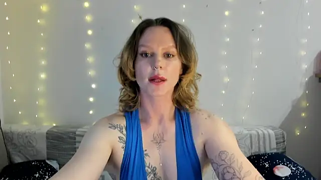 Snapshot of AngelikaBurn chatting on June 2026 06:17:01 PM AngelikaBurn online show from June 2026 06:17:01 PM