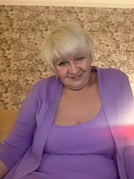 Laura Millf online show from January 2025 02:42:02 PM