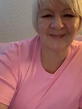 Laura Millf online show from January 2025 05:05:01 PM