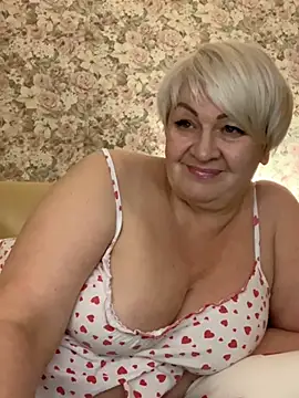 Laura Millf online show from March 2025 05:07:02 PM