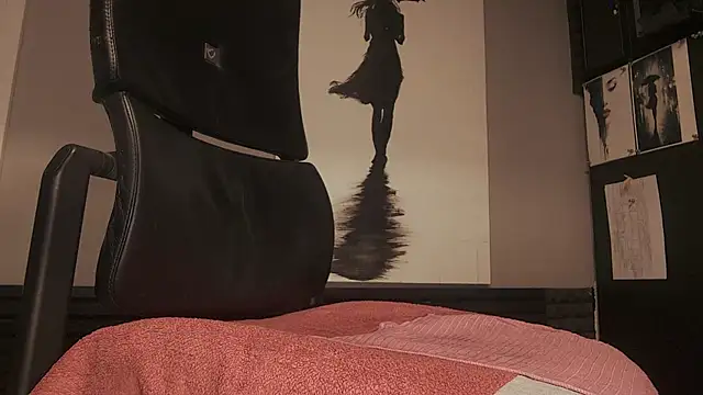 dani4334 online show from October 2025 09:08:01 AM