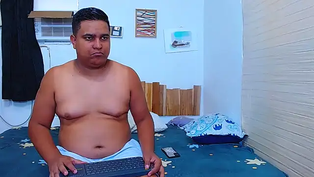 lucasandSofi online show from October 2025 07:13:01 PM