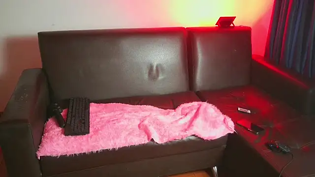 Leonnardo Jaramillo online show from March 2025 01:40:01 PM