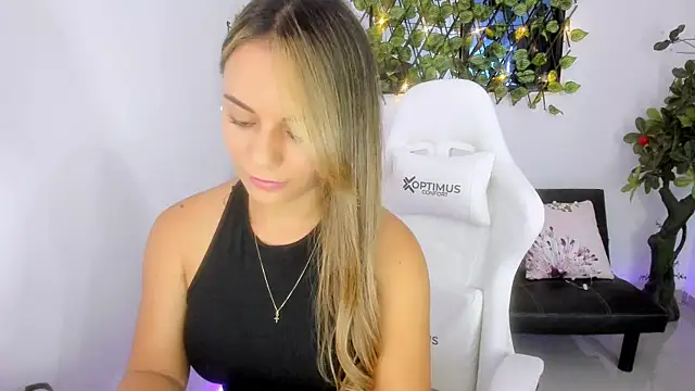 Sara lopez 28 online show from January 2025 03:20:01 PM